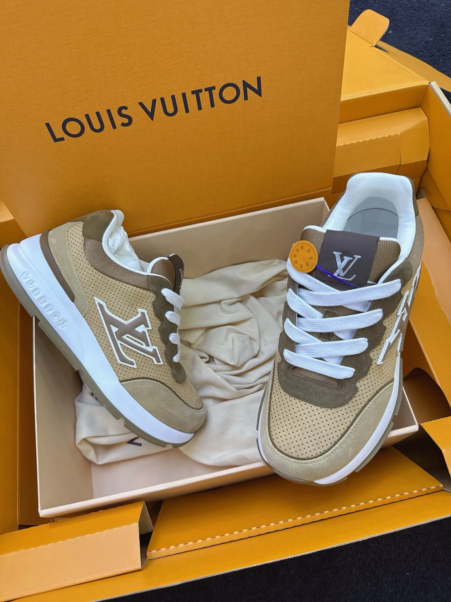 LV 27FW QVUSQNN 011 스니커즈 56