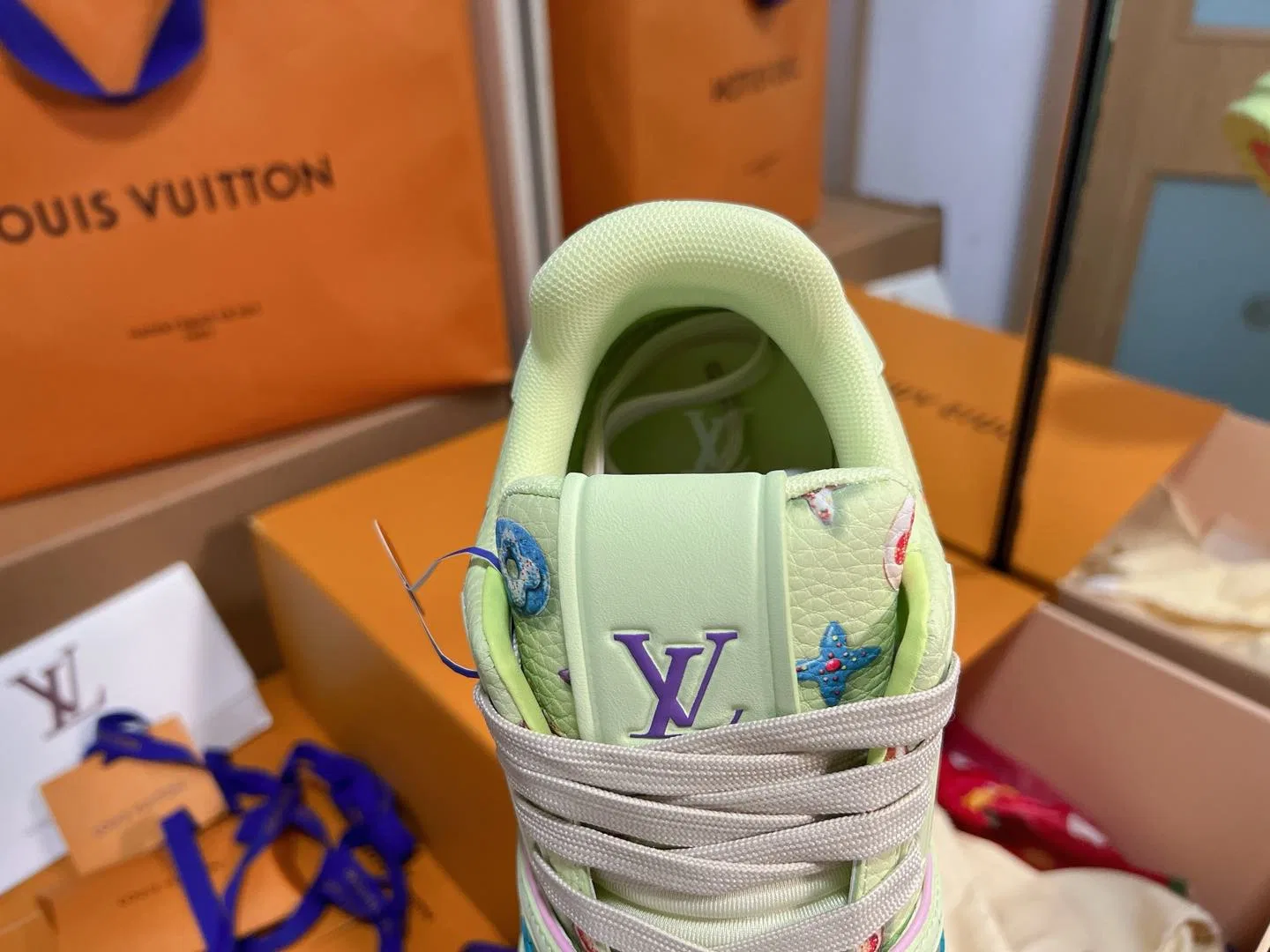 LV 27FW QVUSQNN 013 스니커즈 9