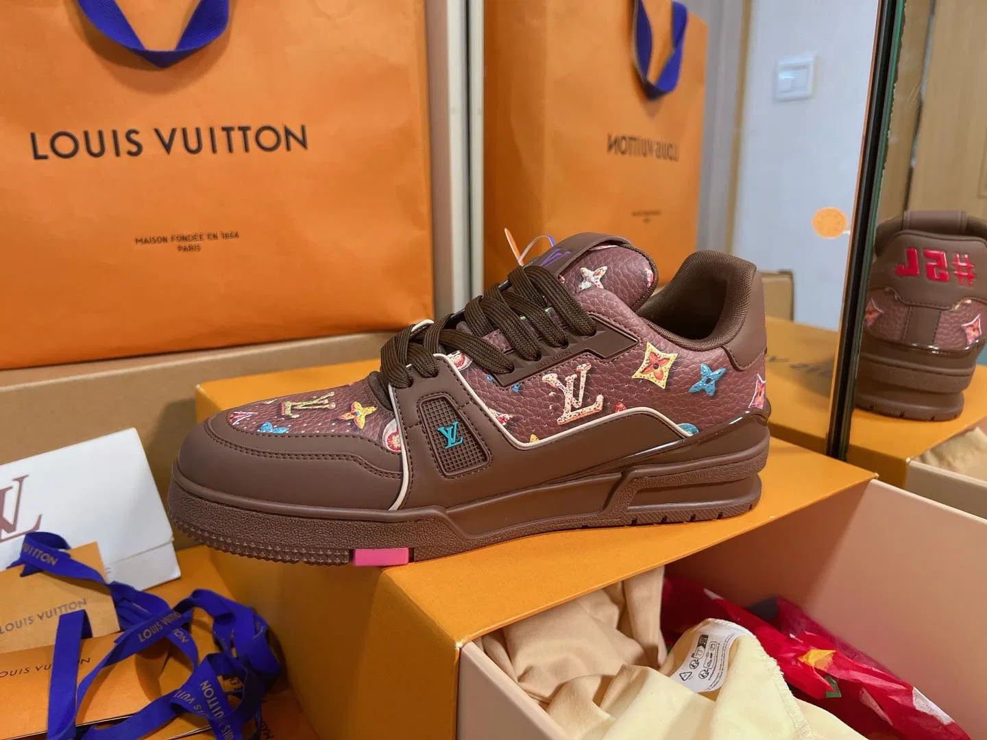 LV 27FW QVUSQNN 013 스니커즈 23