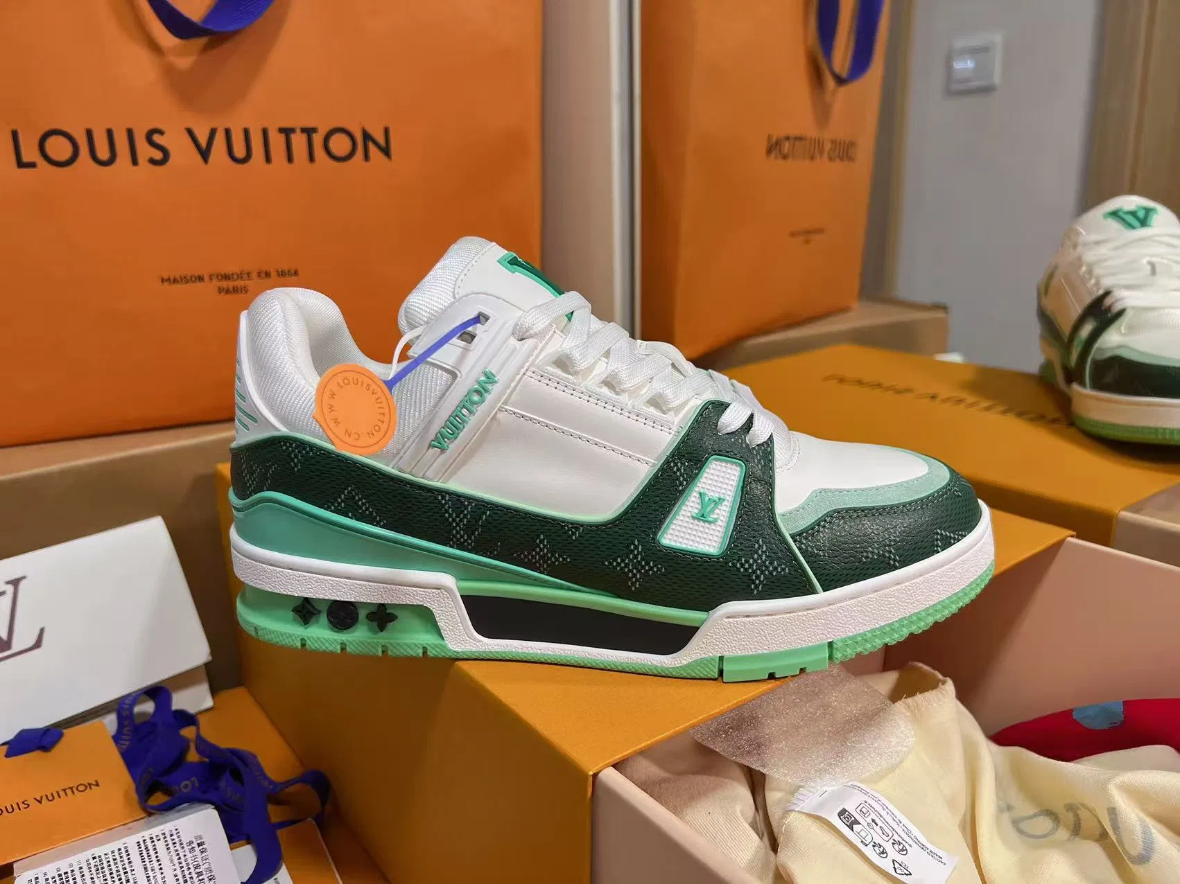 LV 27FW QVUSQNN 014 스니커즈 13