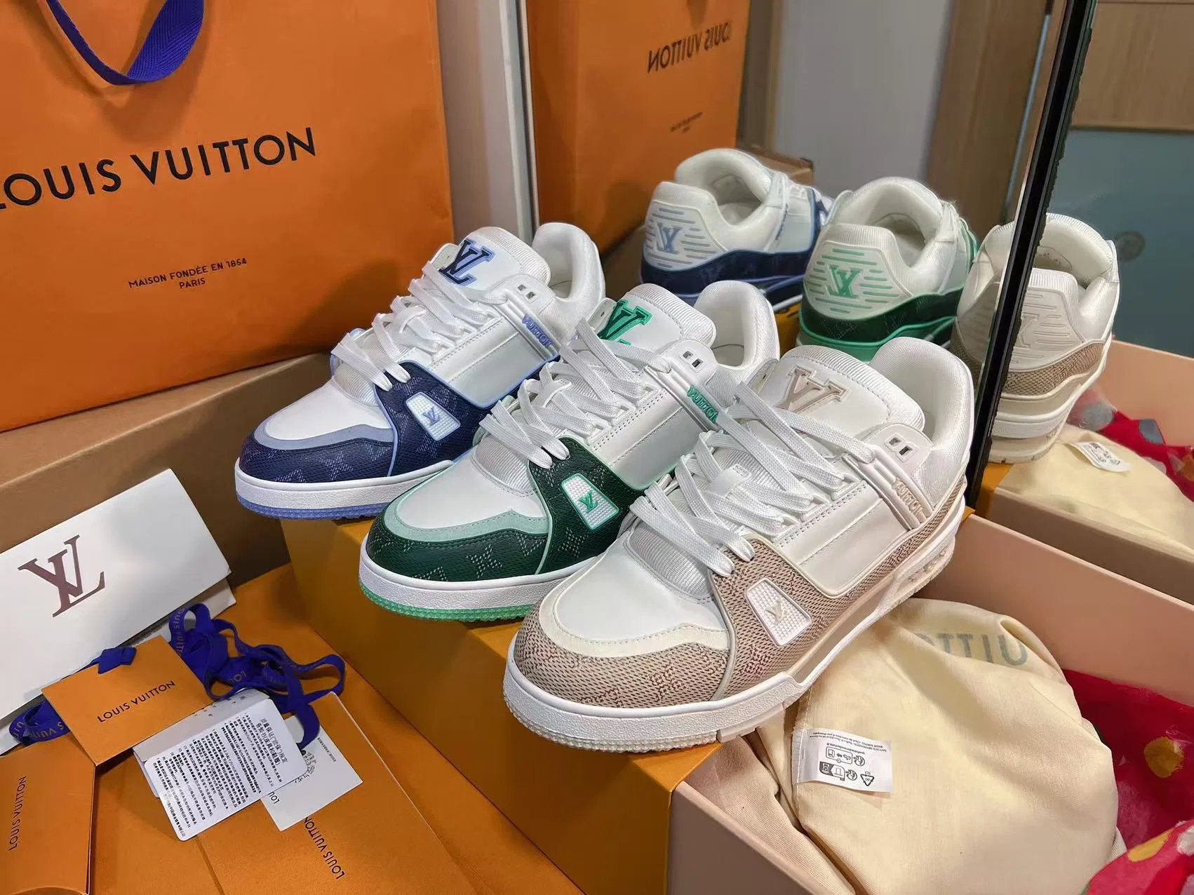LV 27FW QVUSQNN 014 스니커즈 28