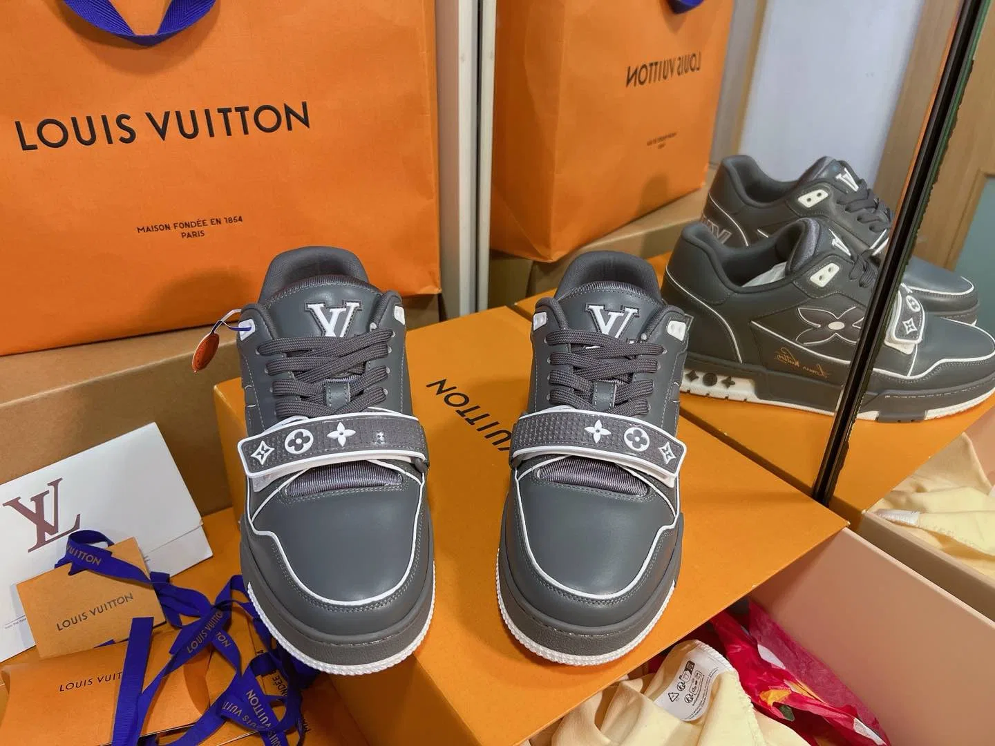 LV 27FW QVUSQNN 016 스니커즈 13
