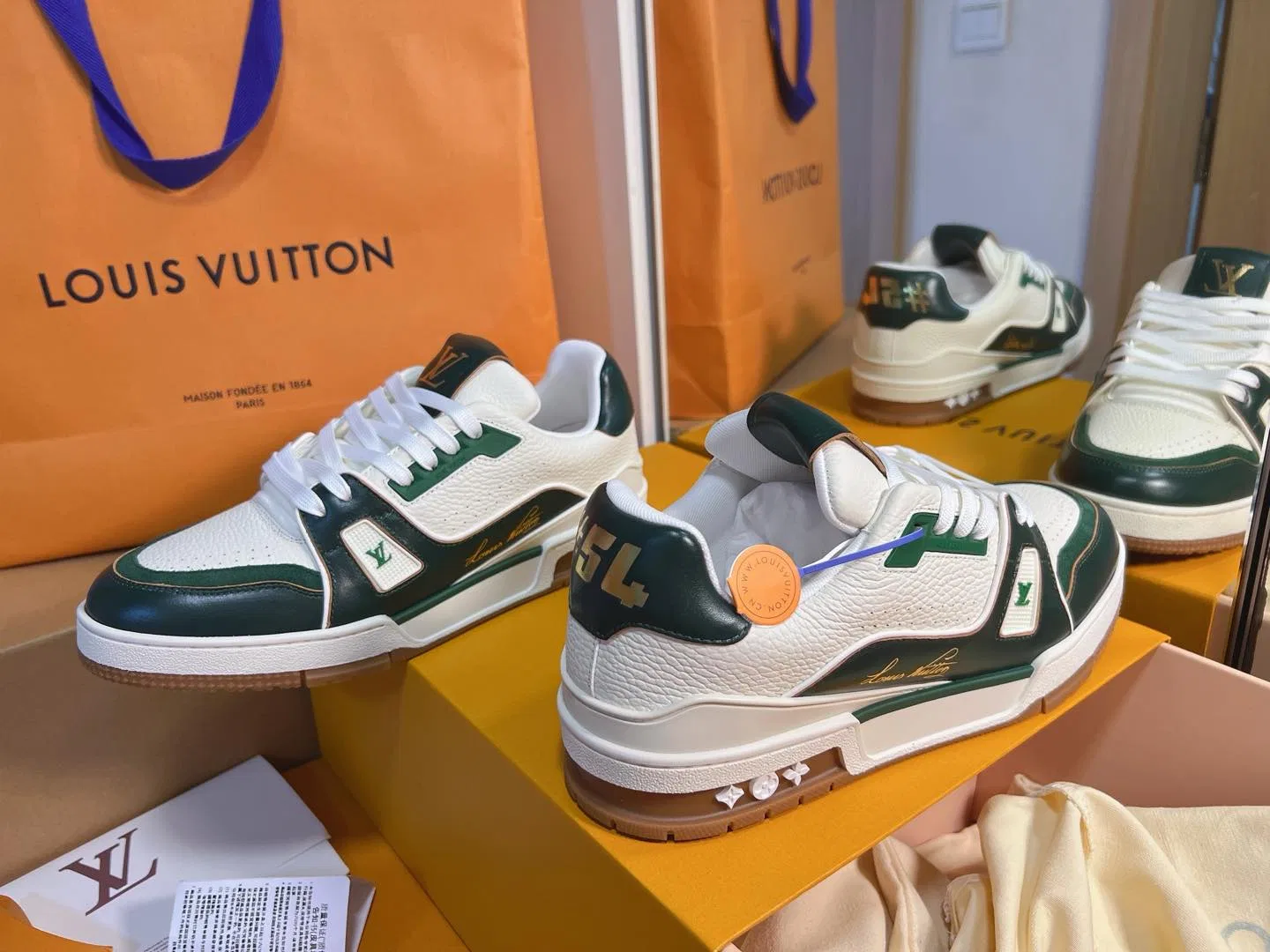 LV 27FW QVUSQNN 017 스니커즈 8