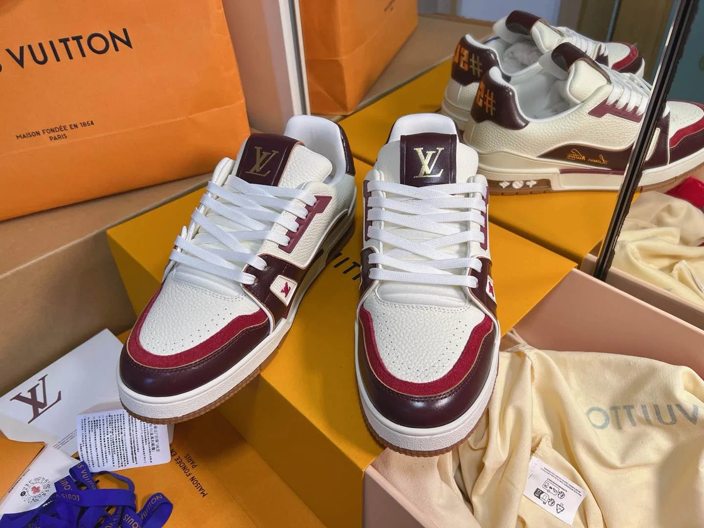 LV 27FW QVUSQNN 017 스니커즈 18