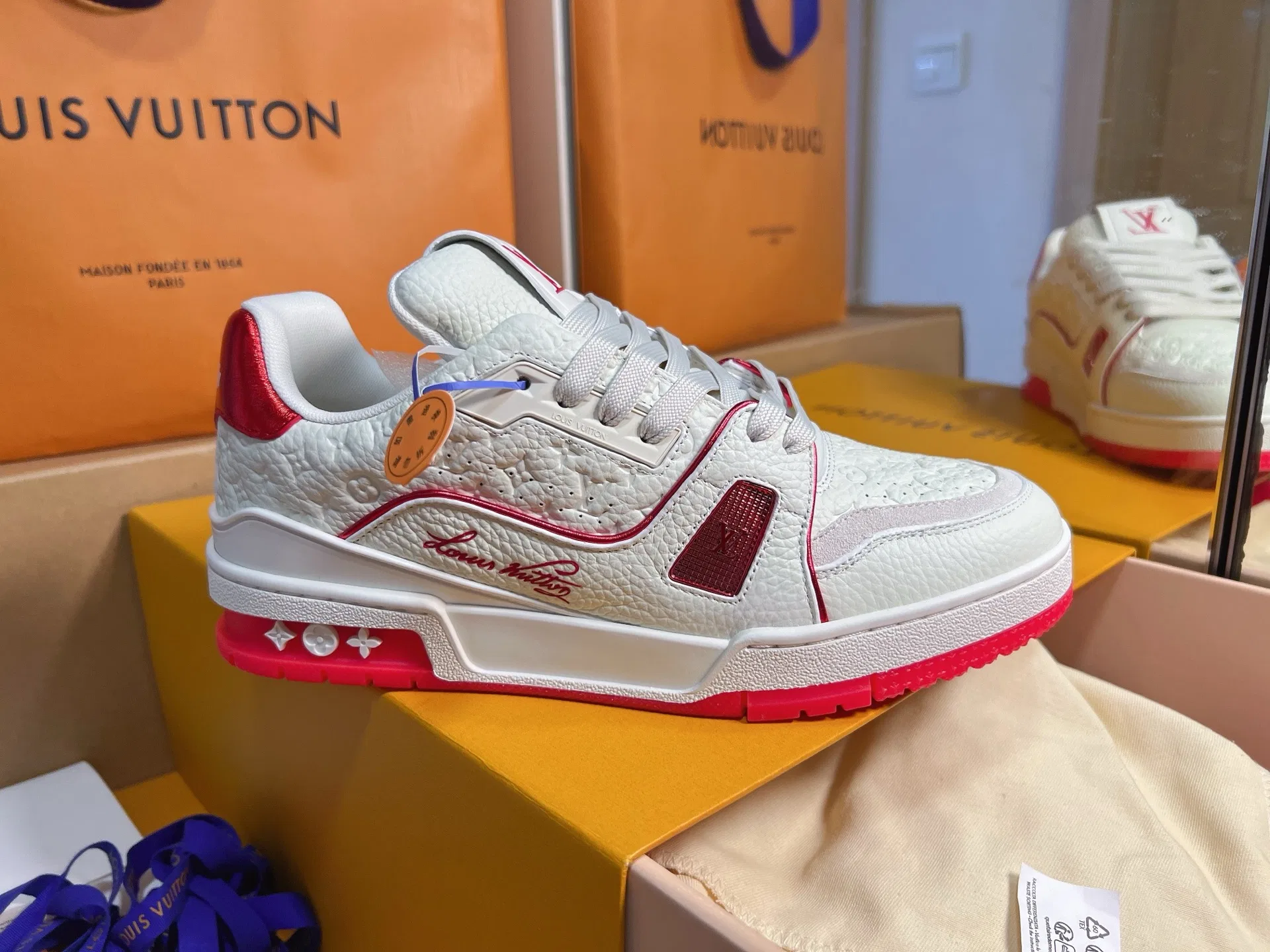 LV 27FW QVUSQNN 021 스니커즈 14
