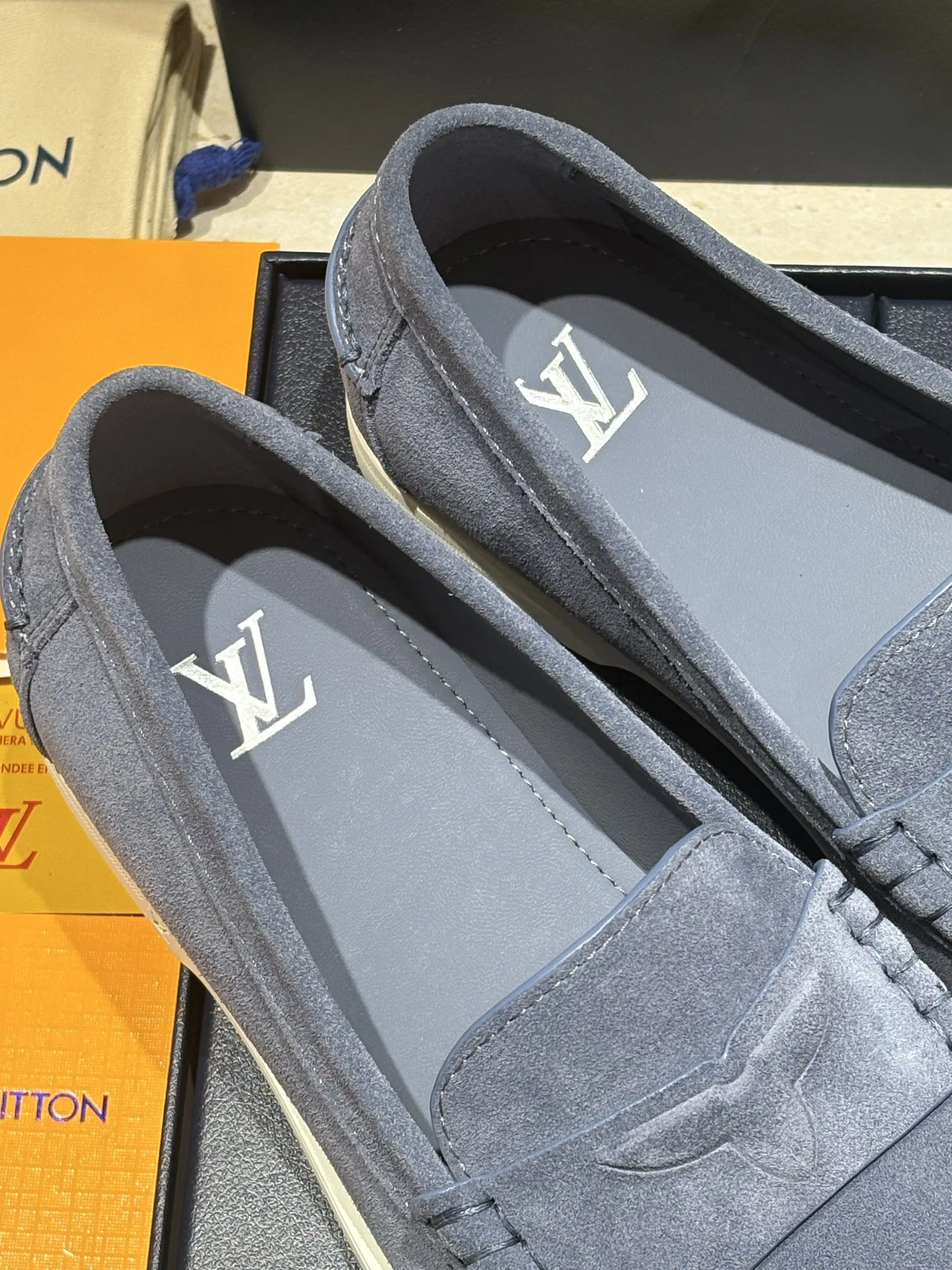 LV 27FW QVUSQNN 024 로퍼 13