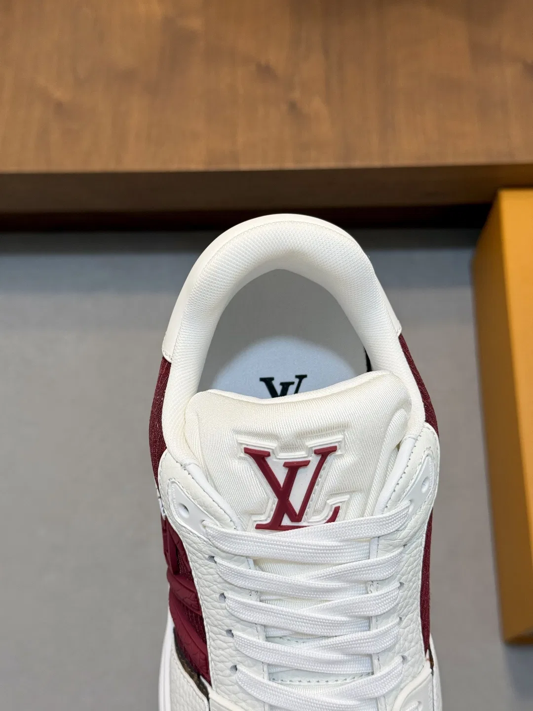 LV 27FW QVUSQNN 027 스니커즈 7