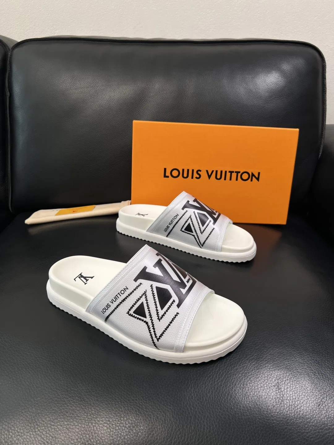 LV 27FW QVUSQNN 039 슬리퍼 28