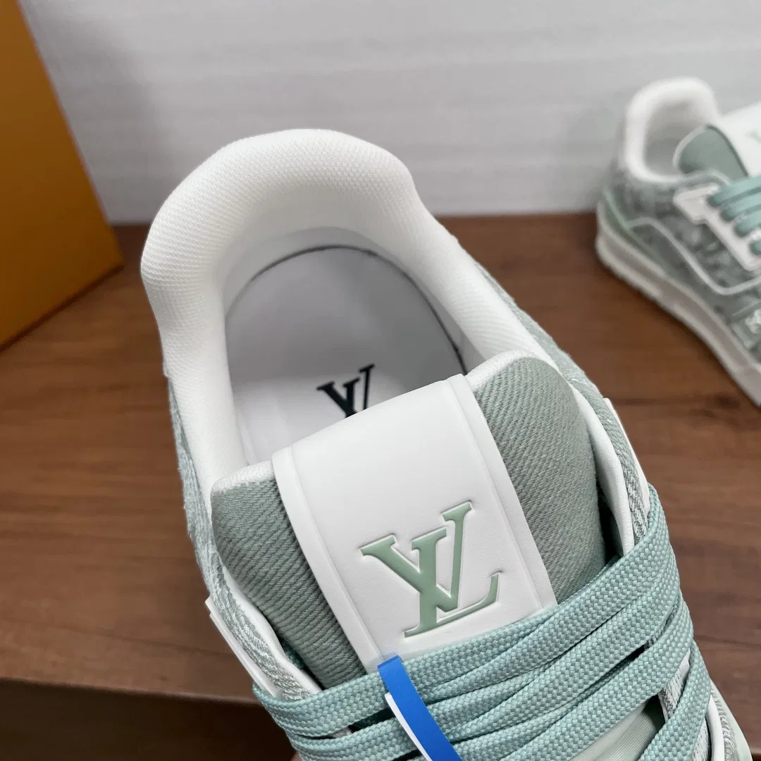 LV 27FW QVUSQNN 041 스니커즈 7