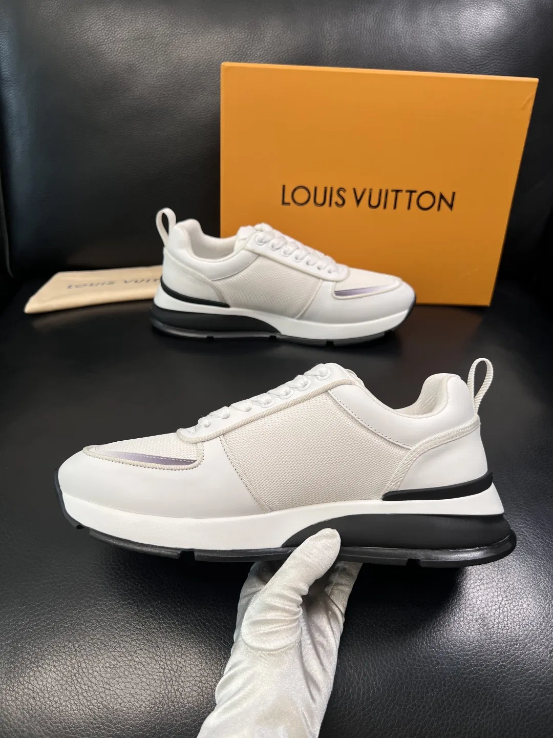 LV 27FW QVUSQNN 043 스니커즈 14