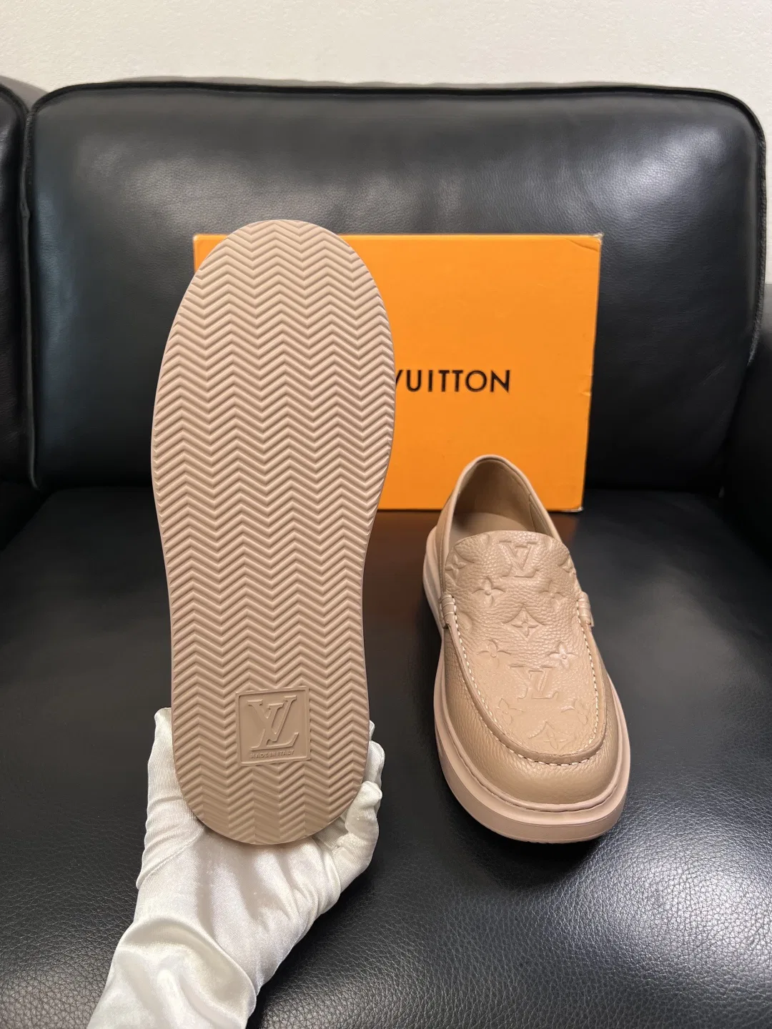 LV 27FW QVUSQNN 046 로퍼 18