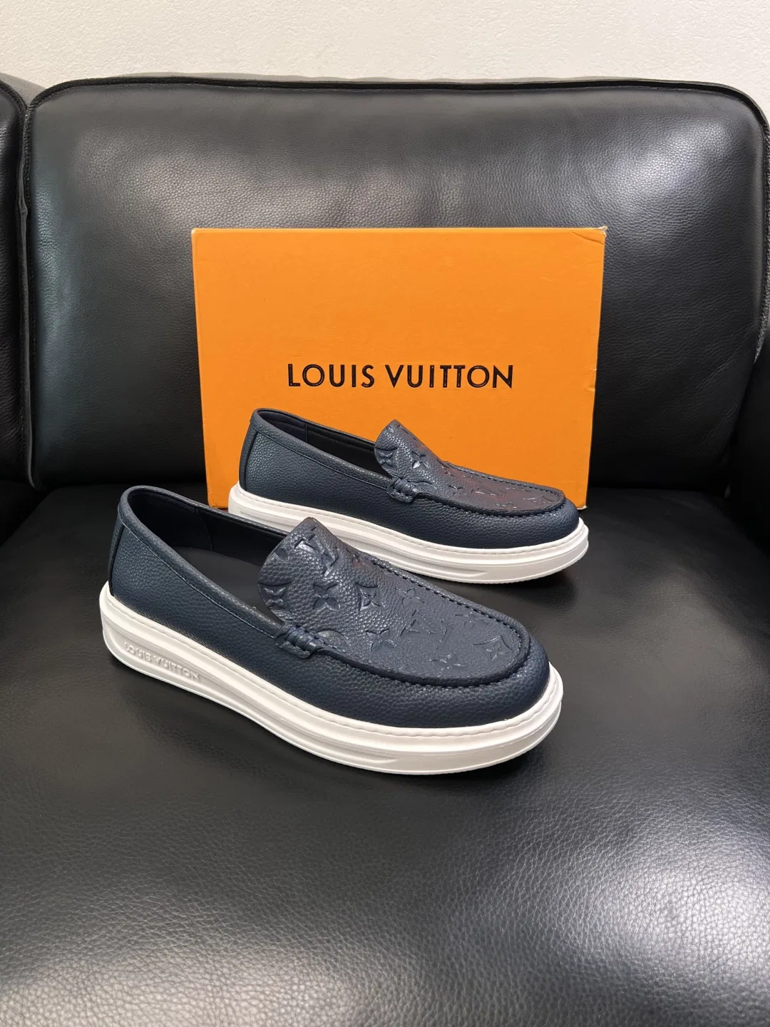 LV 27FW QVUSQNN 046 로퍼 19
