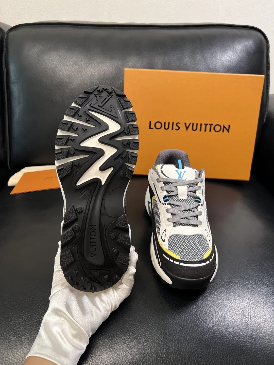 LV 27FW QVUSQNN 047 스니커즈 18