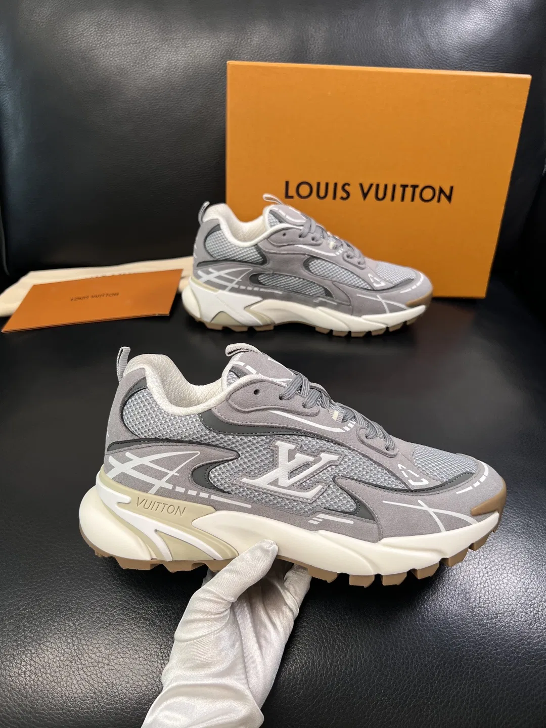 LV 27FW QVUSQNN 047 스니커즈 22