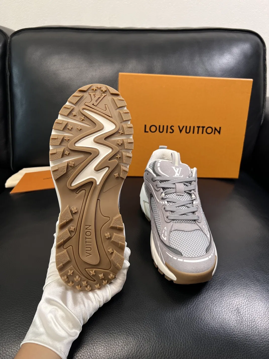 LV 27FW QVUSQNN 047 스니커즈 27