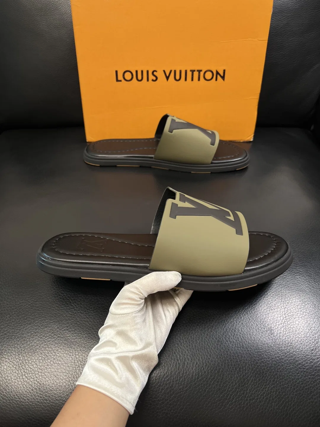 LV 27FW QVUSQNN 048 슬리퍼 28