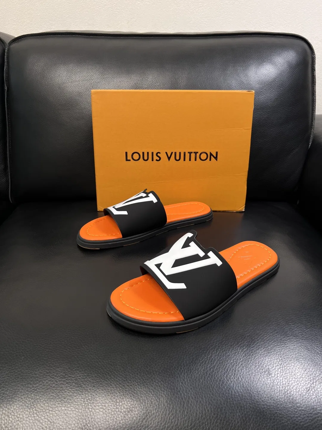 LV 27FW QVUSQNN 048 슬리퍼 34