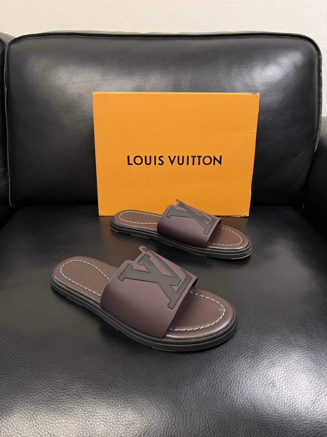 LV 27FW QVUSQNN 048 슬리퍼 41