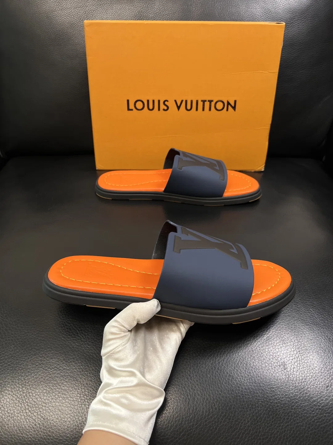 LV 27FW QVUSQNN 049 슬리퍼 21