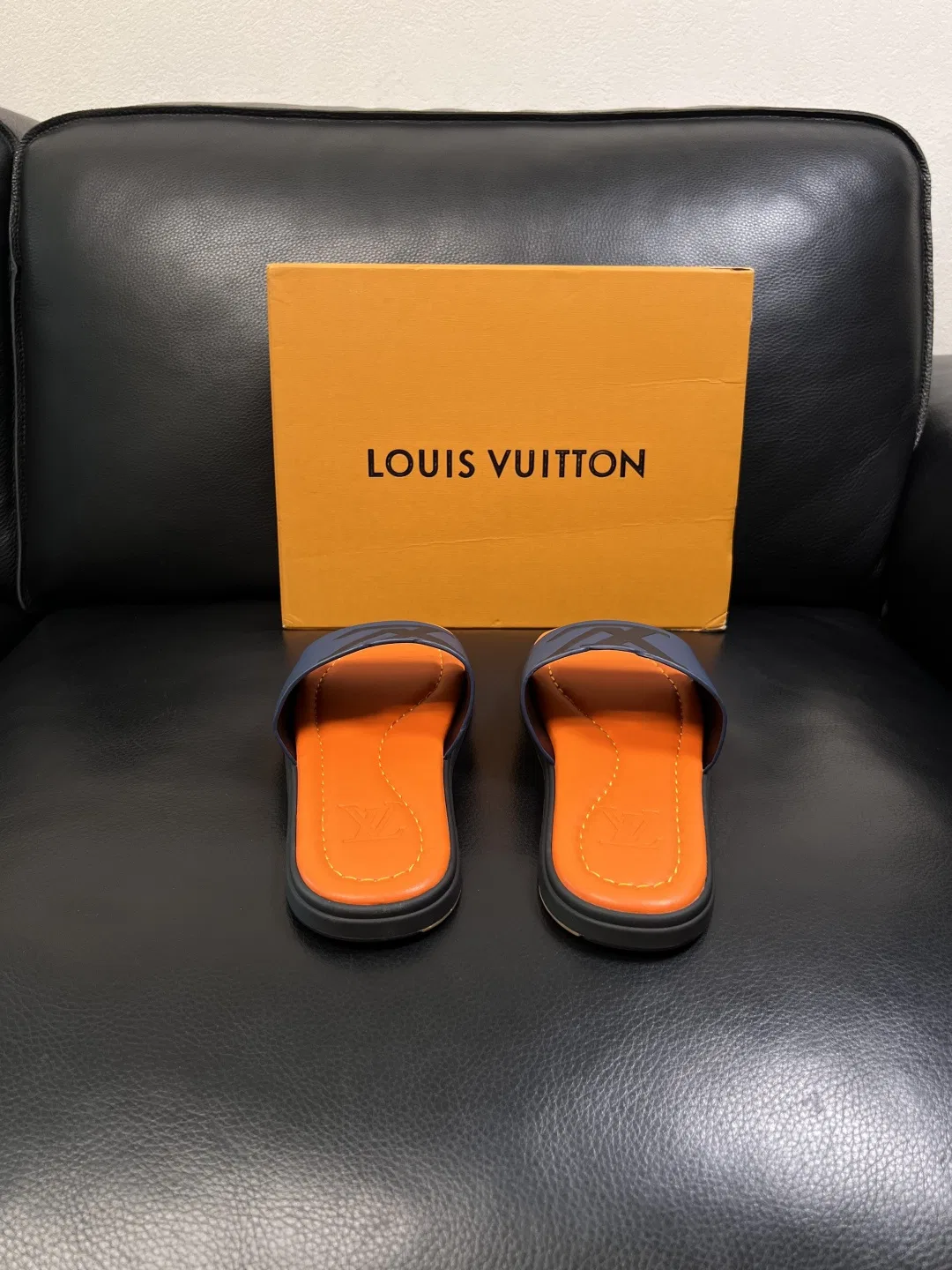 LV 27FW QVUSQNN 049 슬리퍼 25