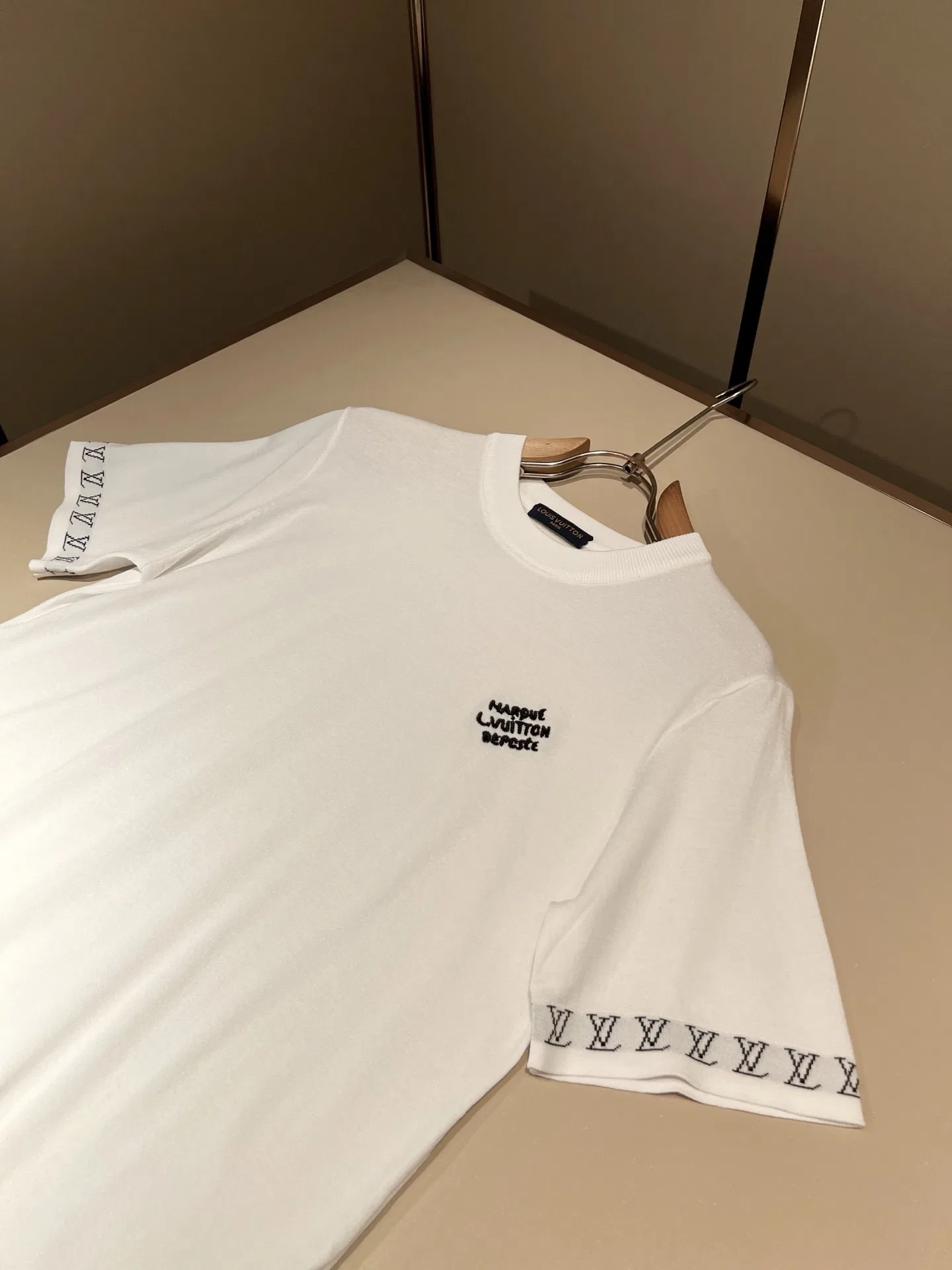 LV 27FW QVUSQNN 056 반팔니트 11