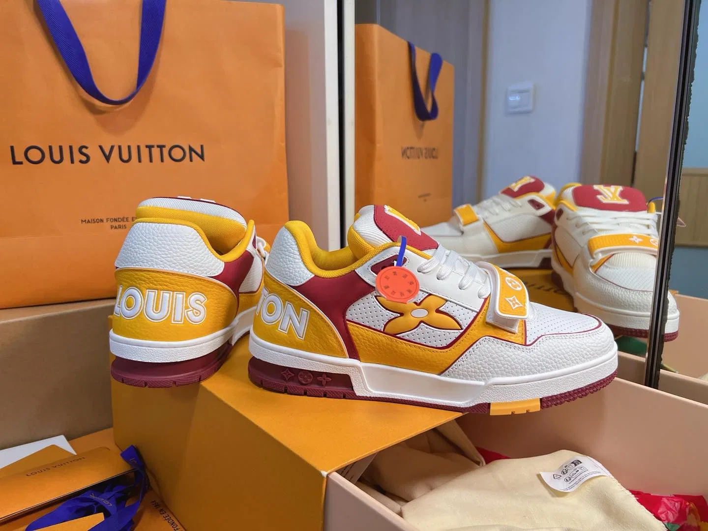 LV 27FW QVUSQNN 057 스니커즈 12