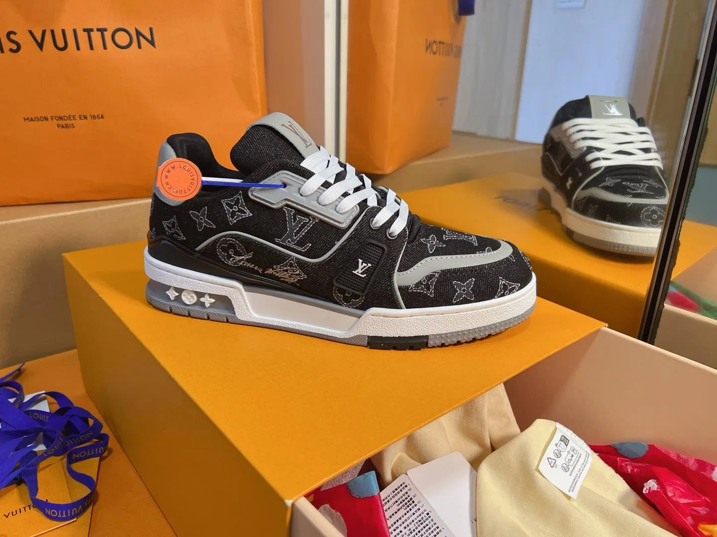 LV 27FW QVUSQNN 060 스니커즈 13