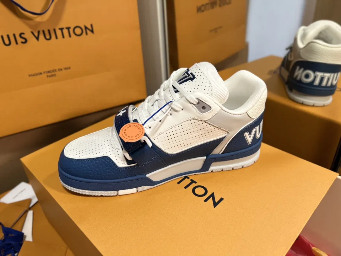 LV 27FW QVUSQNN 062 스니커즈 15