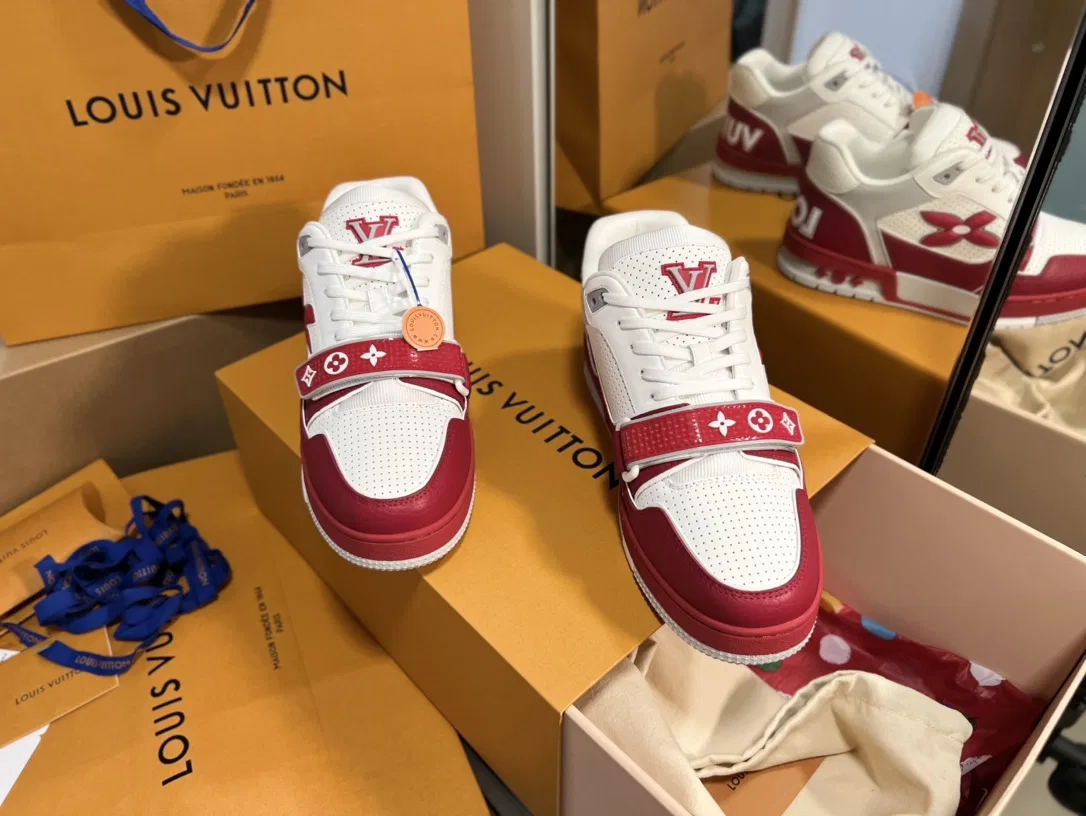 LV 27FW QVUSQNN 062 스니커즈 21