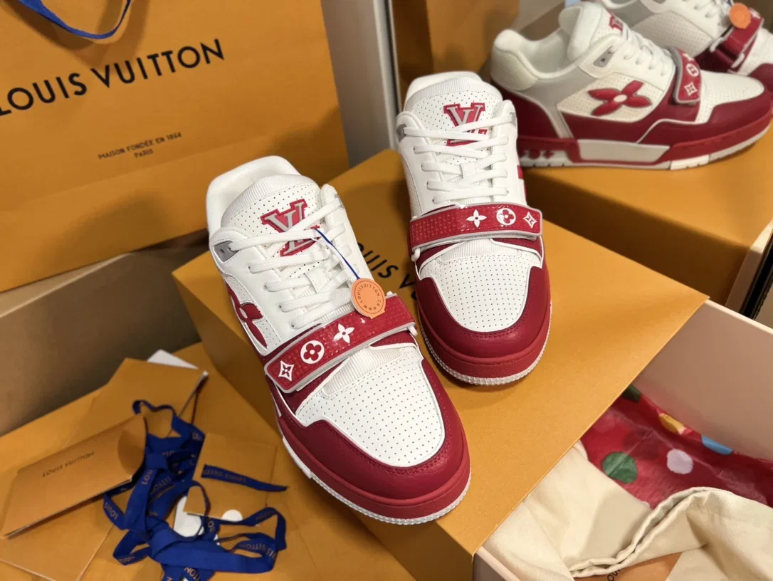 LV 27FW QVUSQNN 062 스니커즈 25