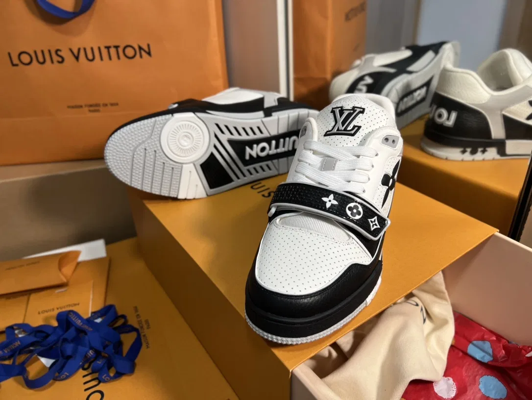 LV 27FW QVUSQNN 062 스니커즈 29