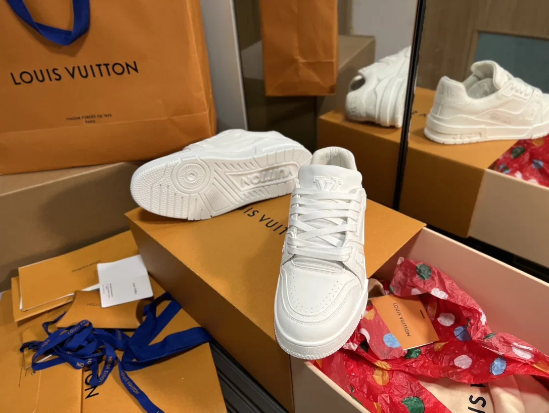LV 27FW QVUSQNN 063 스니커즈 21