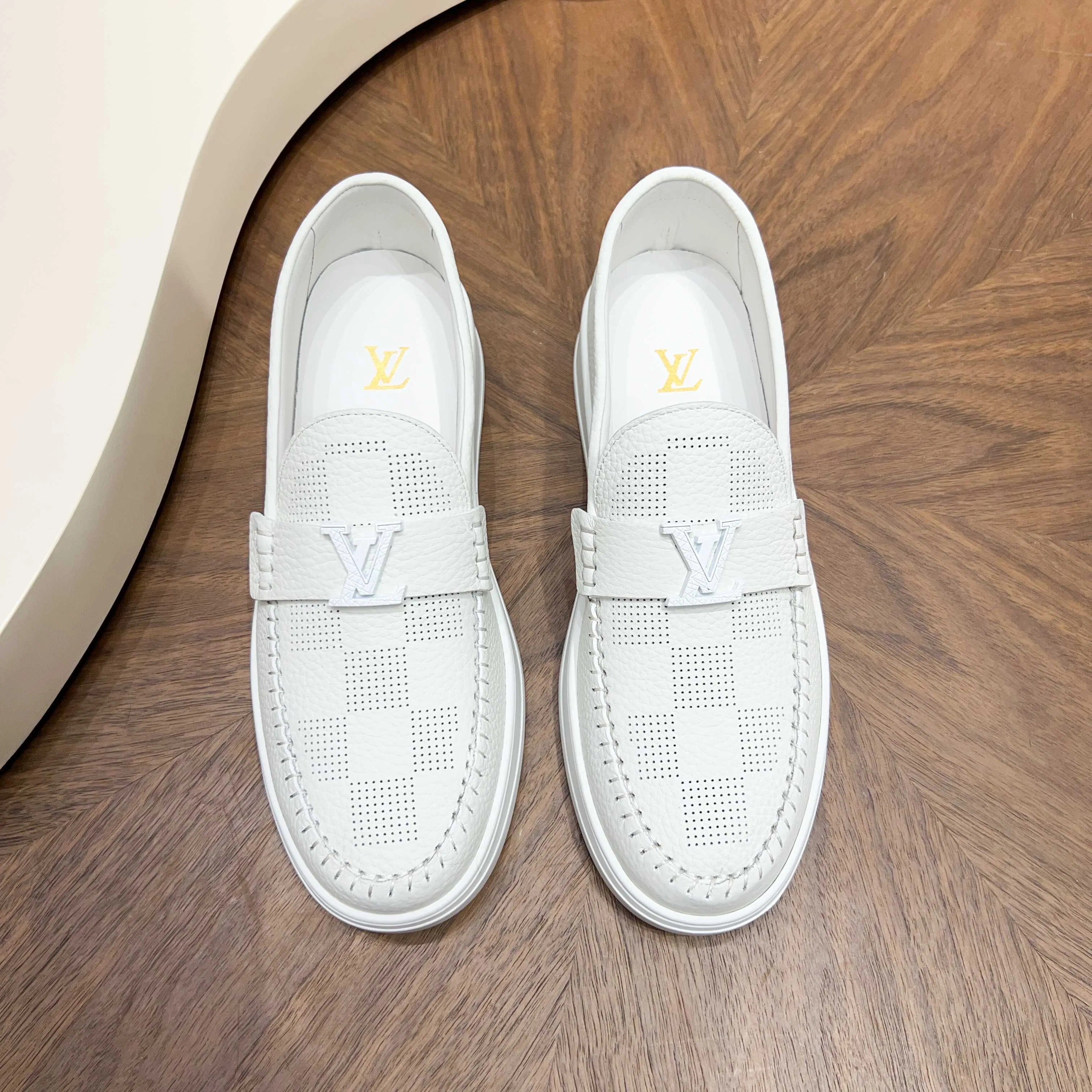 LV 27FW QVUSQNN 066 로퍼 18