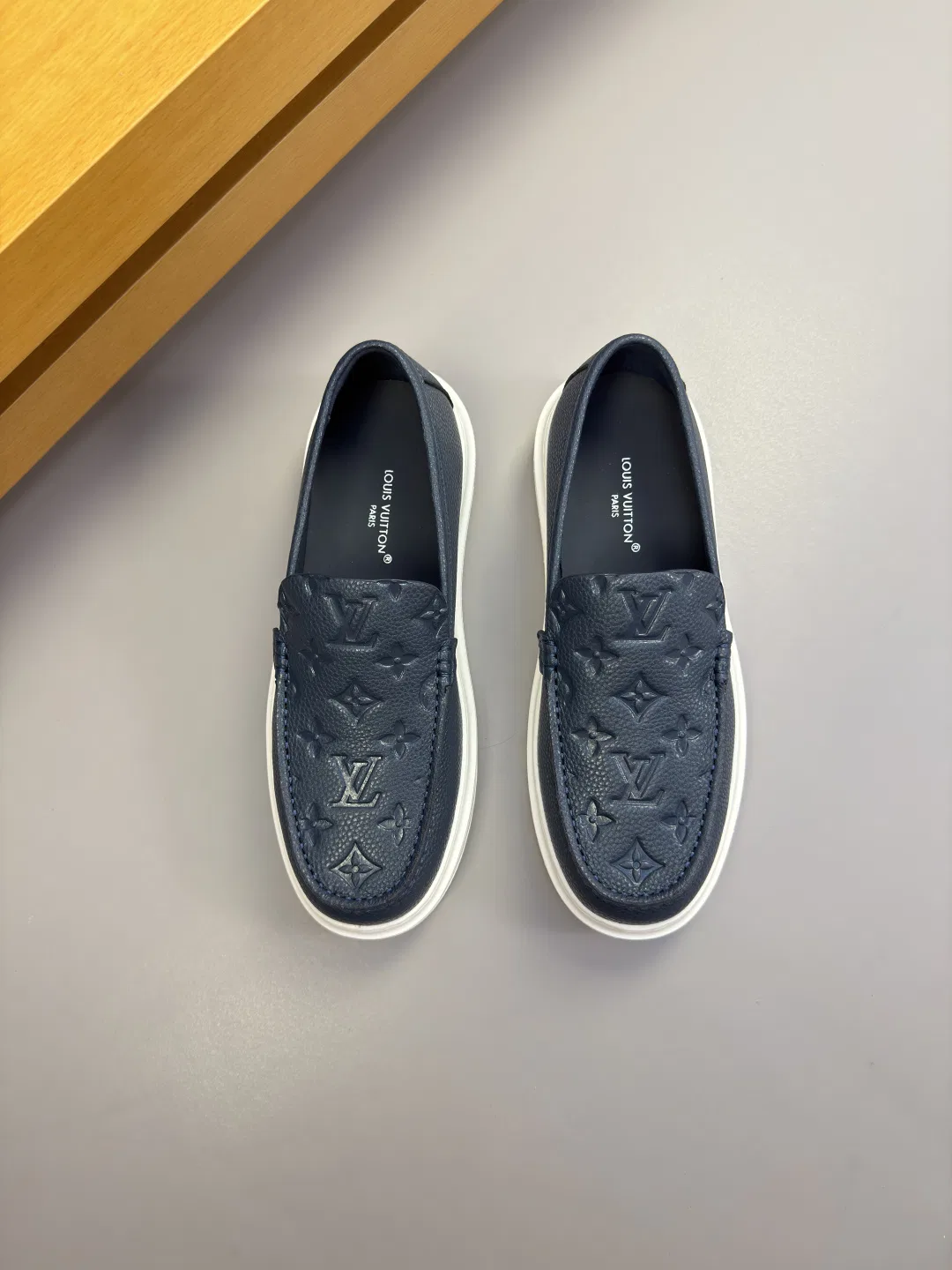 LV 27FW QVUSQNN 092 로퍼 18