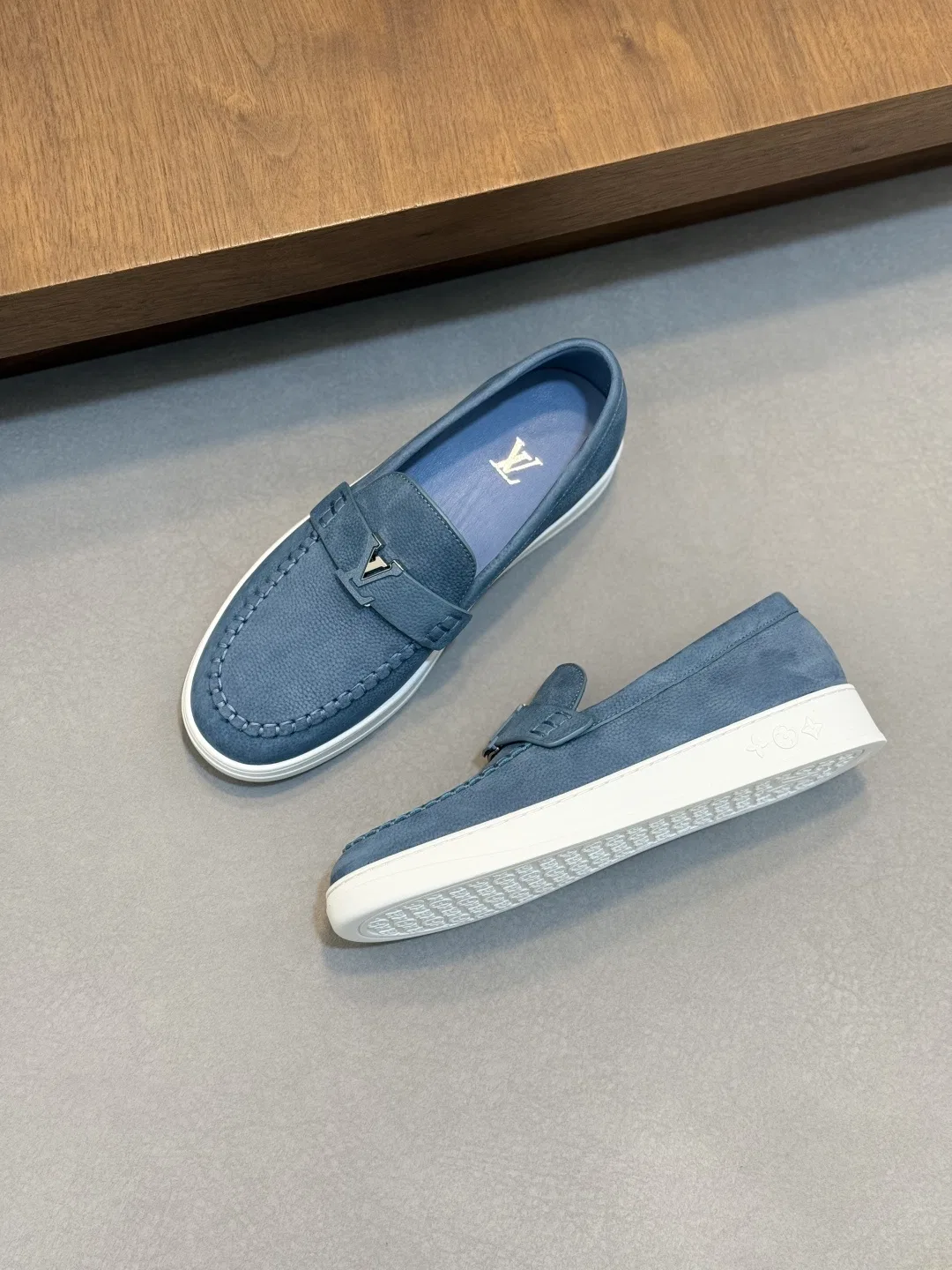 LV 27FW QVUSQNN 093 로퍼 13