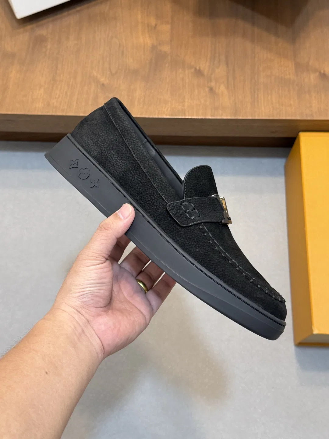 LV 27FW QVUSQNN 093 로퍼 21