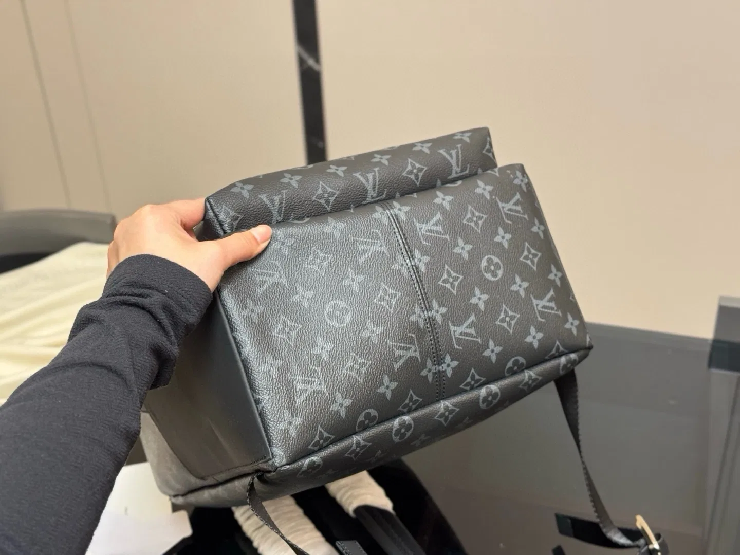 LV 27FW QVUSQNN 107 백팩 9