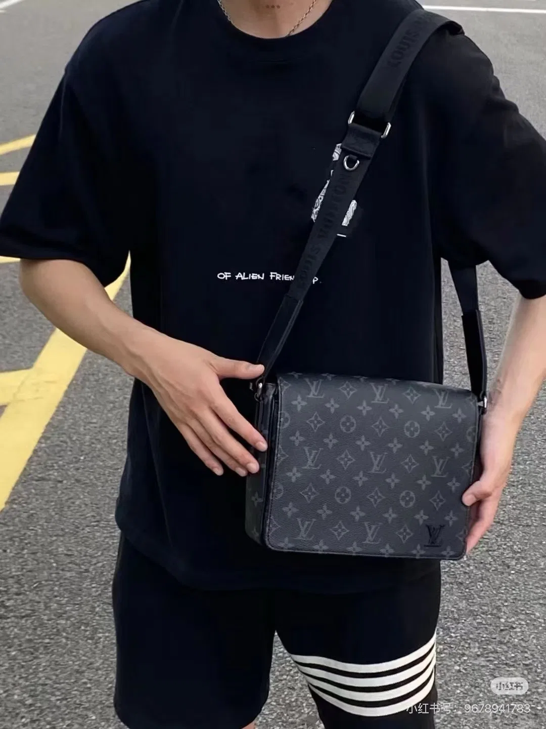 LV 27FW QVUSQNN 108 크로스백 11