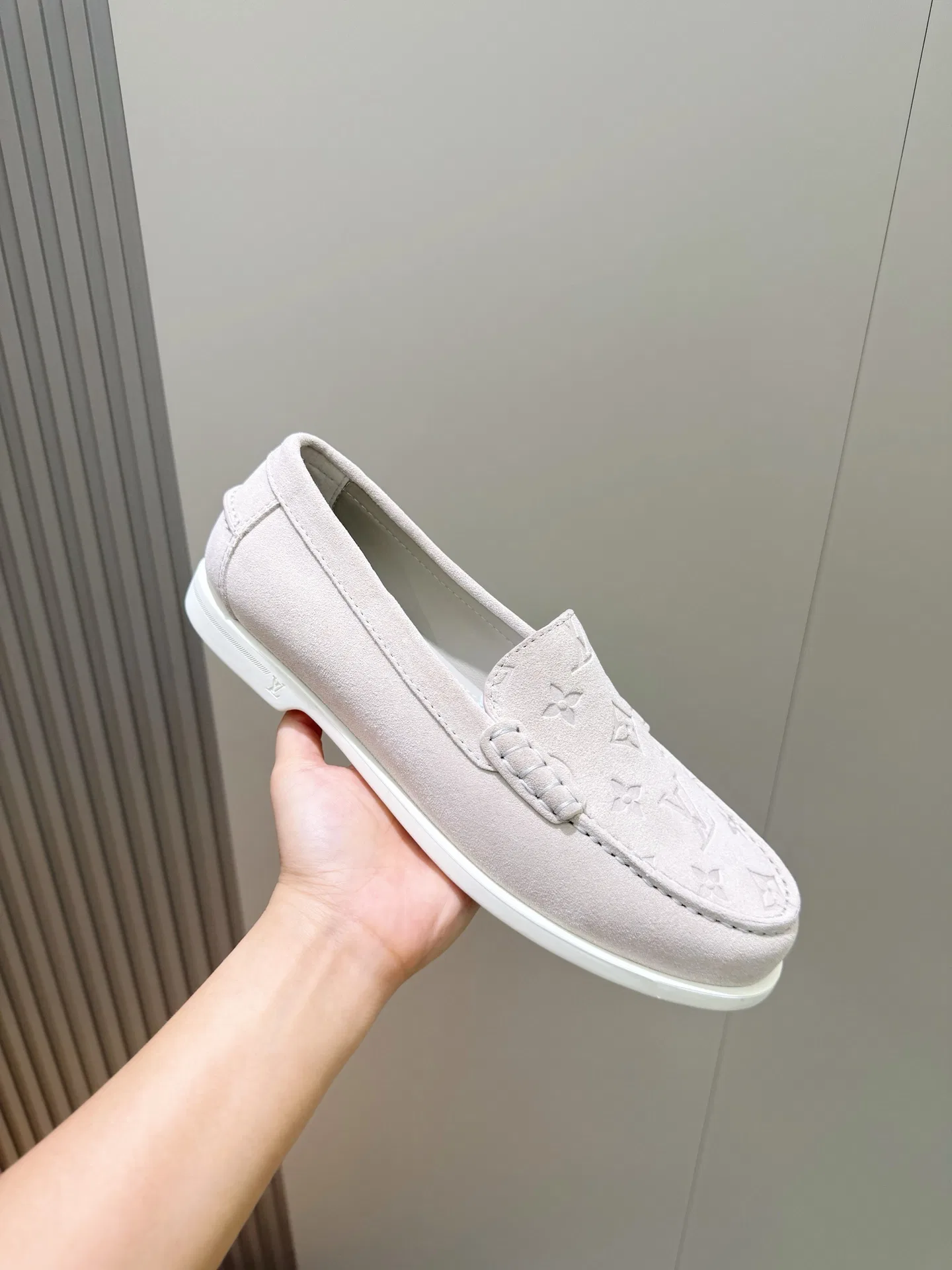 LV 27FW QVUSQNN 119 로퍼 14
