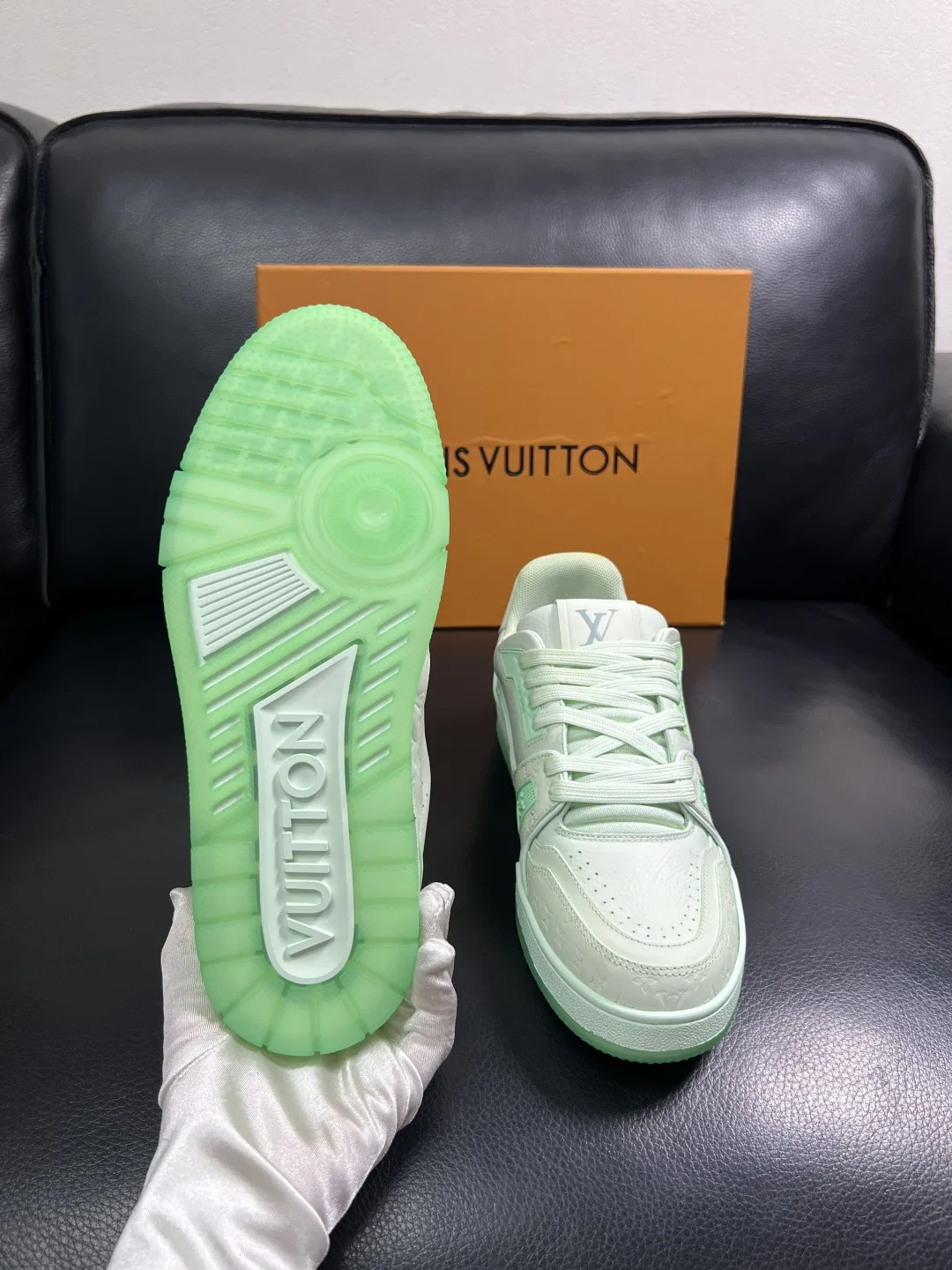 LV 27FW QVUSQNN 120 스니커즈 23