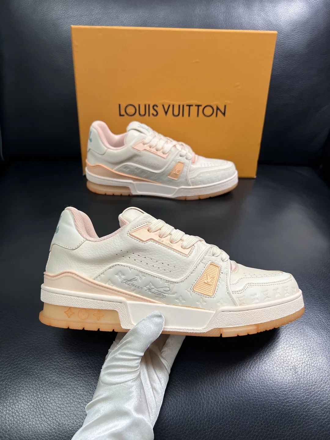 LV 27FW QVUSQNN 120 스니커즈 26