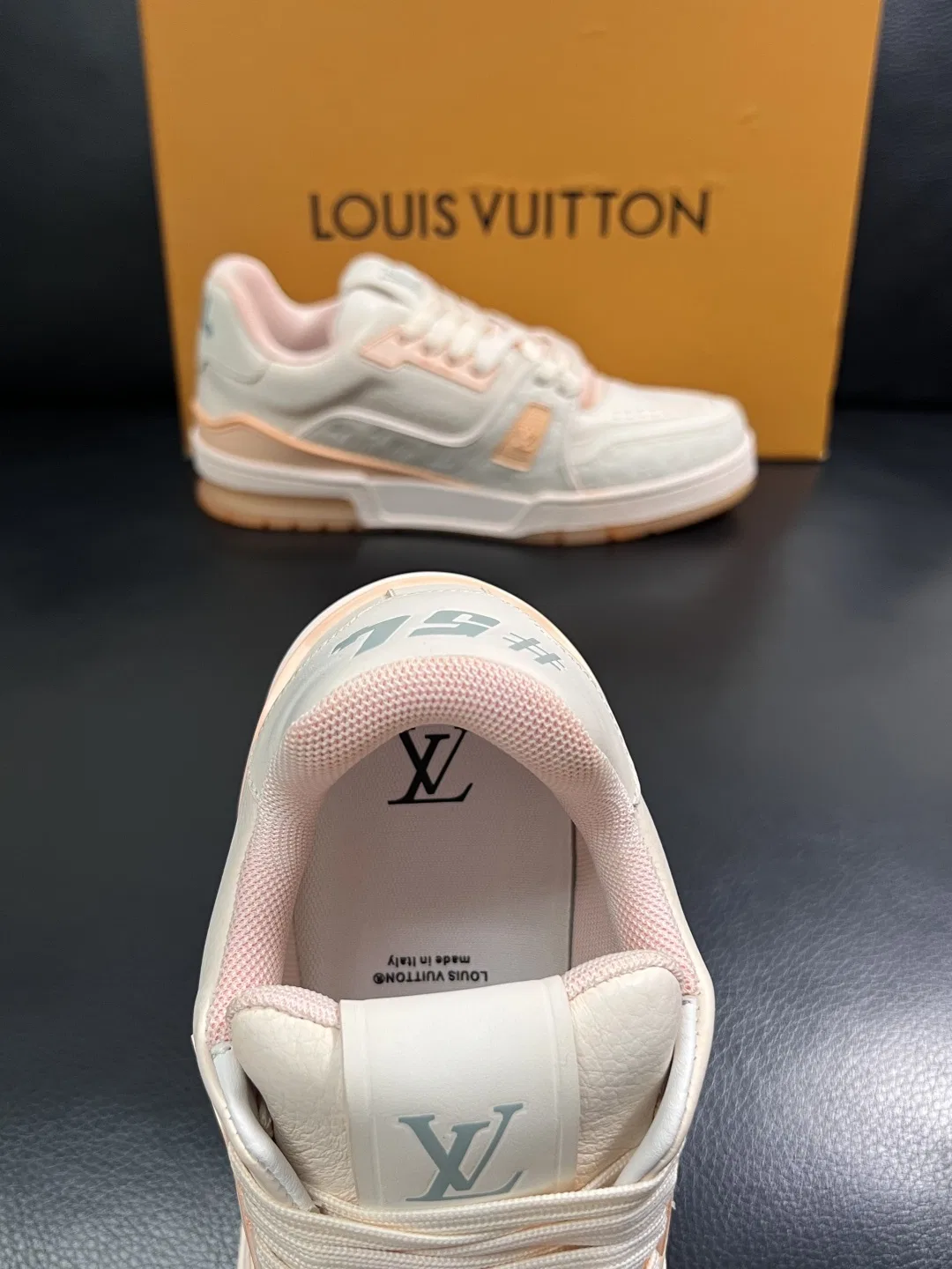 LV 27FW QVUSQNN 120 스니커즈 28
