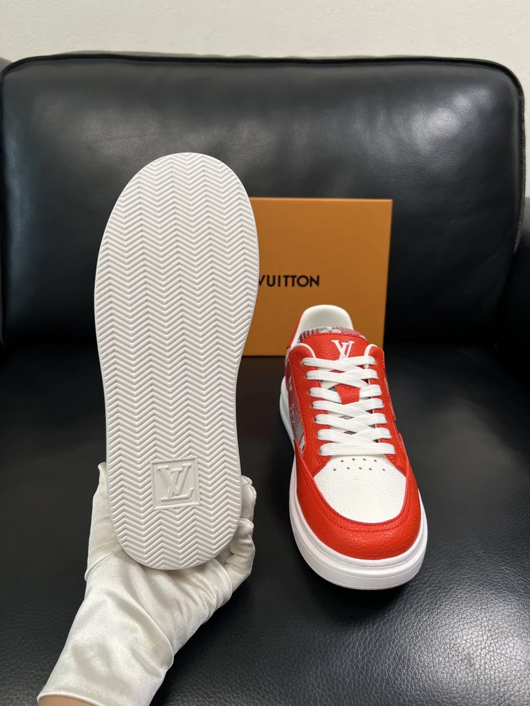LV 27FW QVUSQNN 122 스니커즈 18