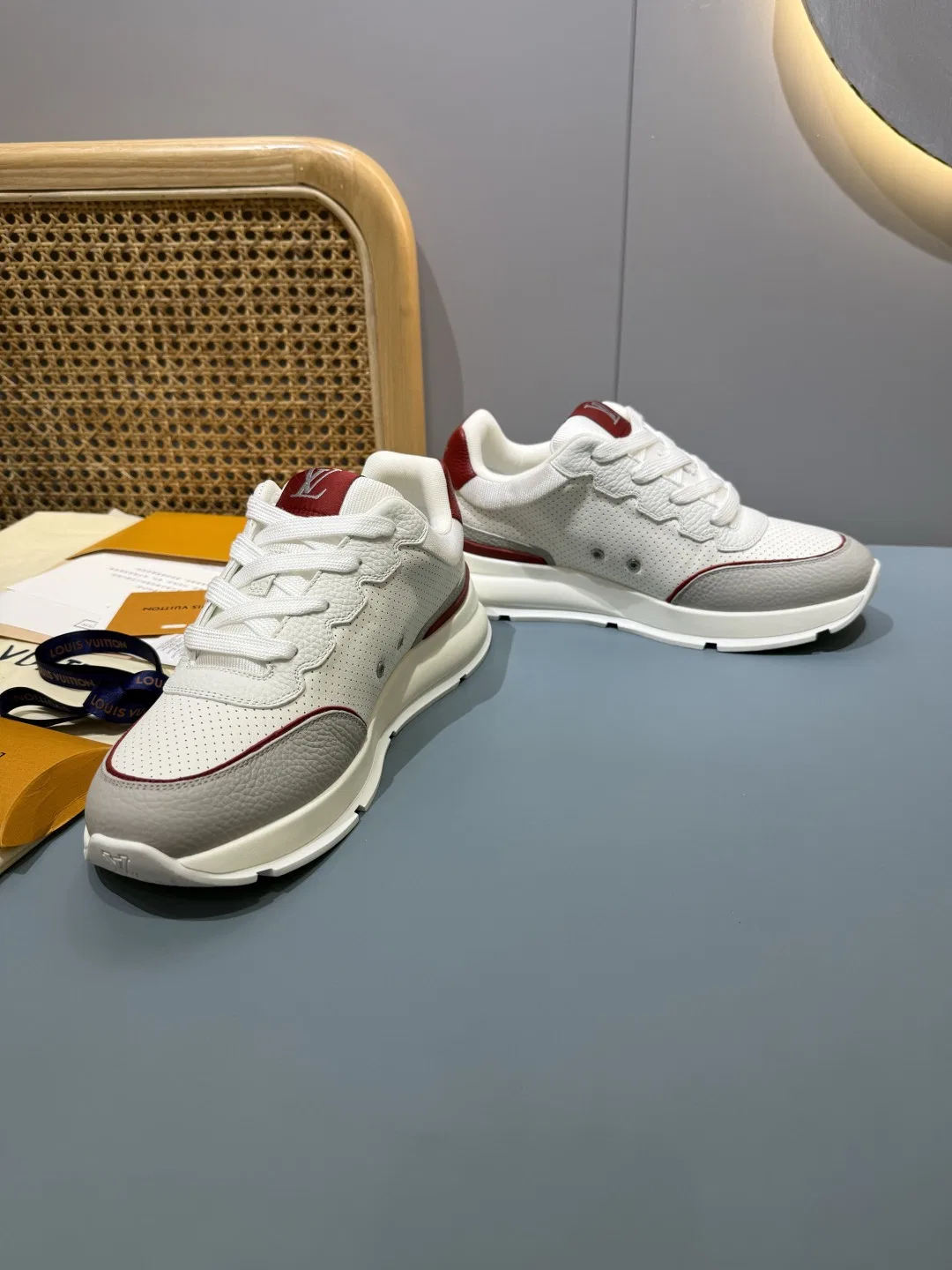 LV 27FW QVUSQNN 128 스니커즈 56