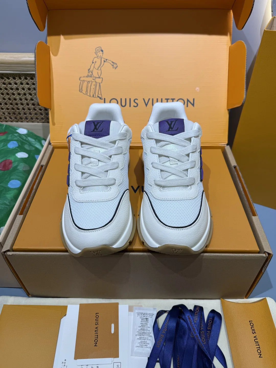 LV 27FW QVUSQNN 128 스니커즈 69