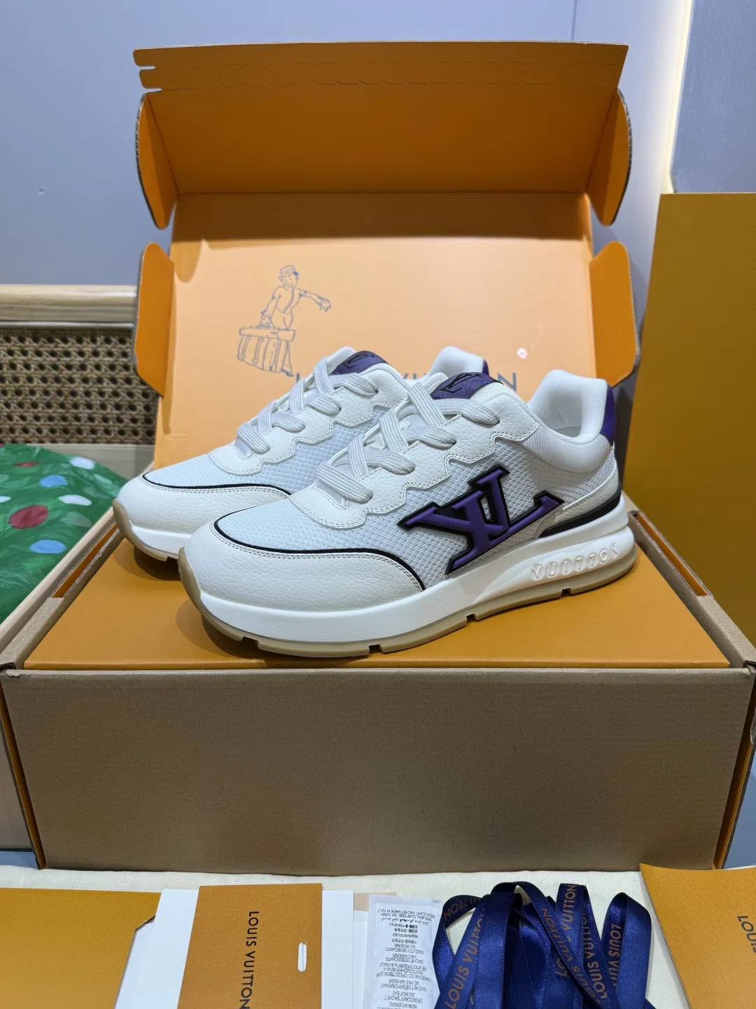 LV 27FW QVUSQNN 128 스니커즈 70