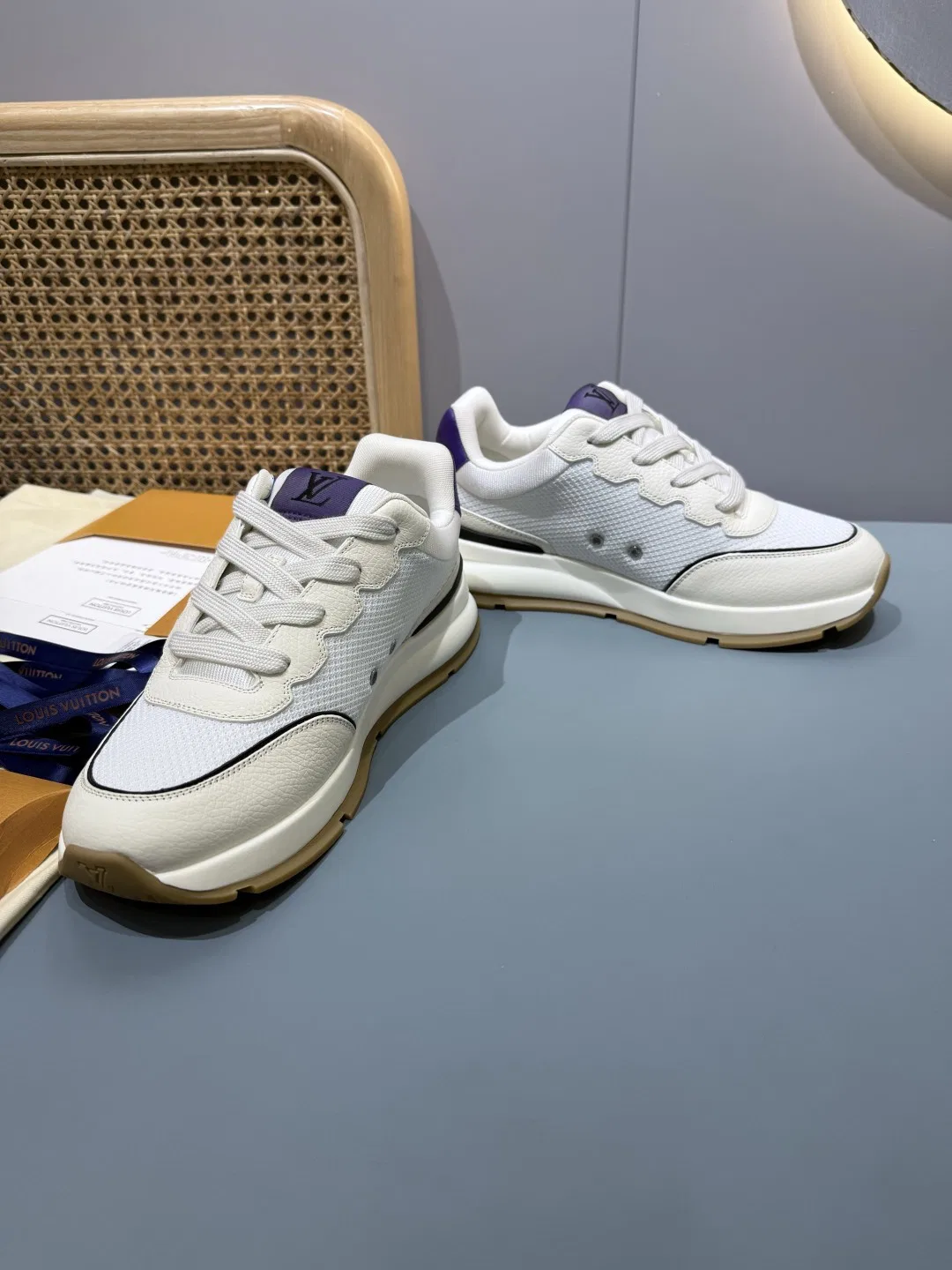 LV 27FW QVUSQNN 128 스니커즈 73