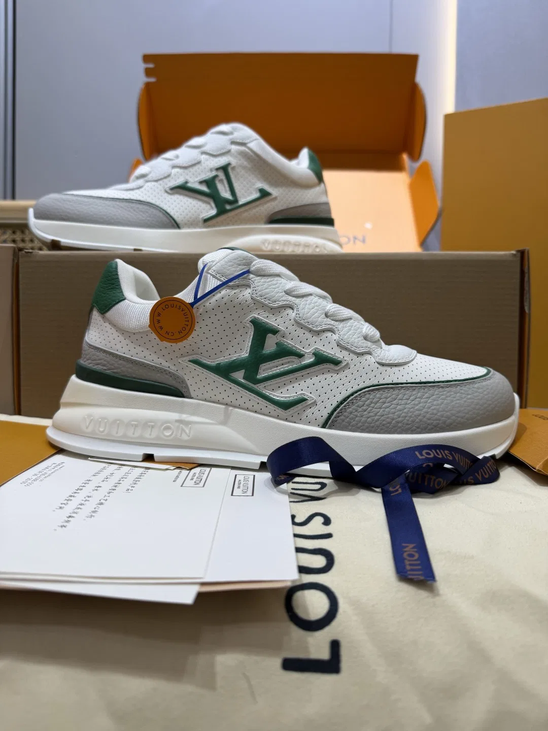 LV 27FW QVUSQNN 128 스니커즈 89