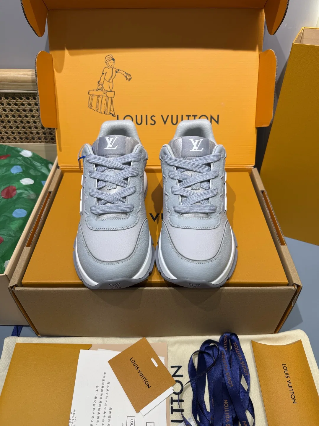 LV 27FW QVUSQNN 129 스니커즈 19