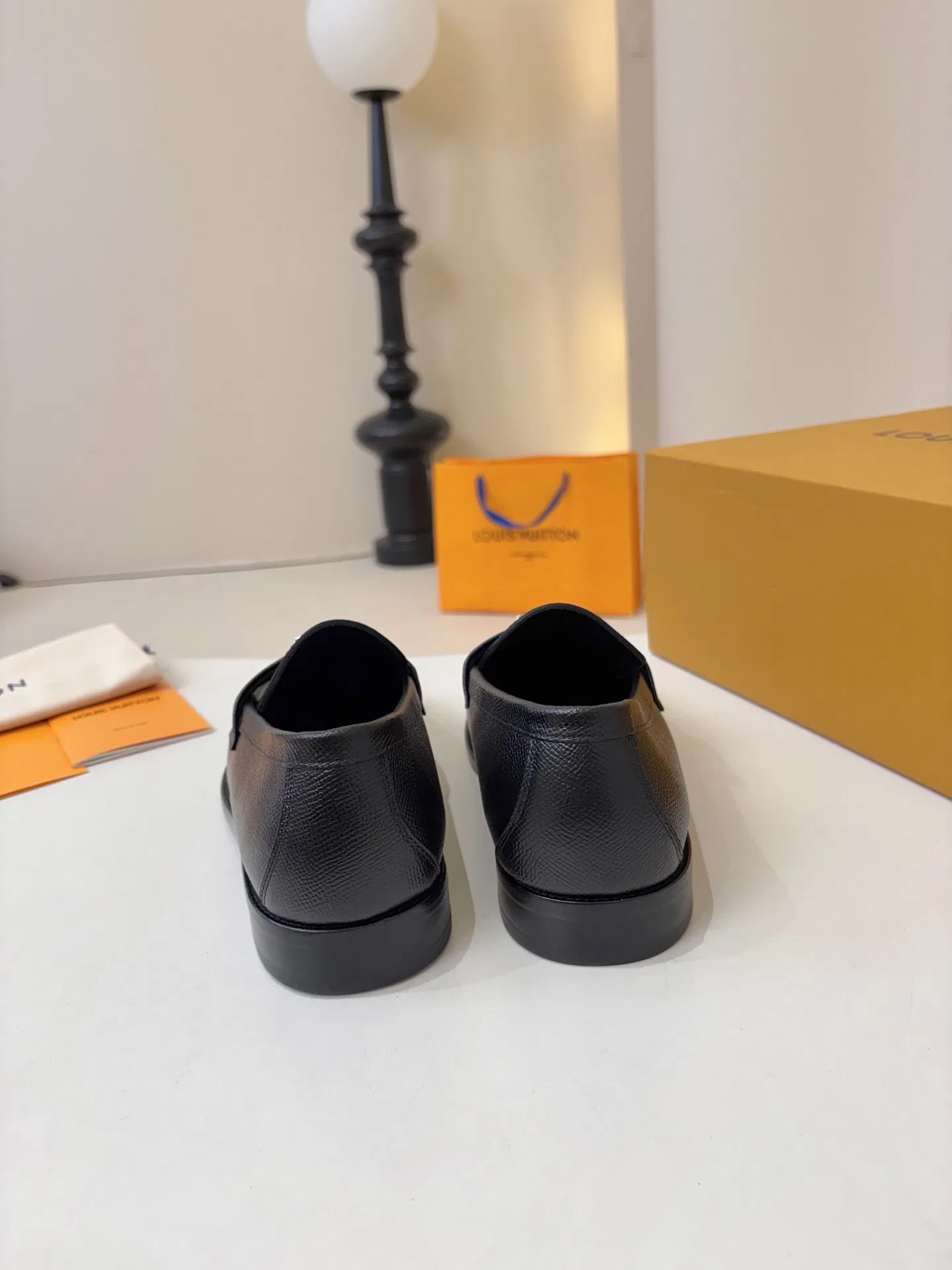 LV 27FW QVUSQNN 140 로퍼 9